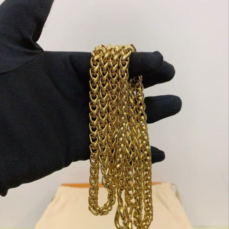 LV 黑金菱格紋鍊條包羊皮 全新 配件塵袋-3