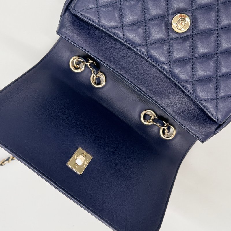 CHANEL 香奈兒 深藍色 羊皮 小方包 郵差包 鏈條包-5