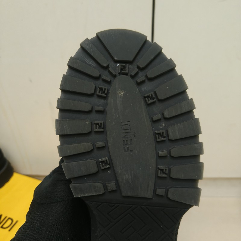 🔥年終狂降🔥【限時降價只到12/31（原15,800）】【8成新】㊣✨ FENDI✨**尺寸：8**(附盒子/防塵袋)芬迪 老花 皮革 帆布  厚底 增高 樂福鞋 懶人鞋 皮鞋/雙F/二手包/二手精品/保證正品-14