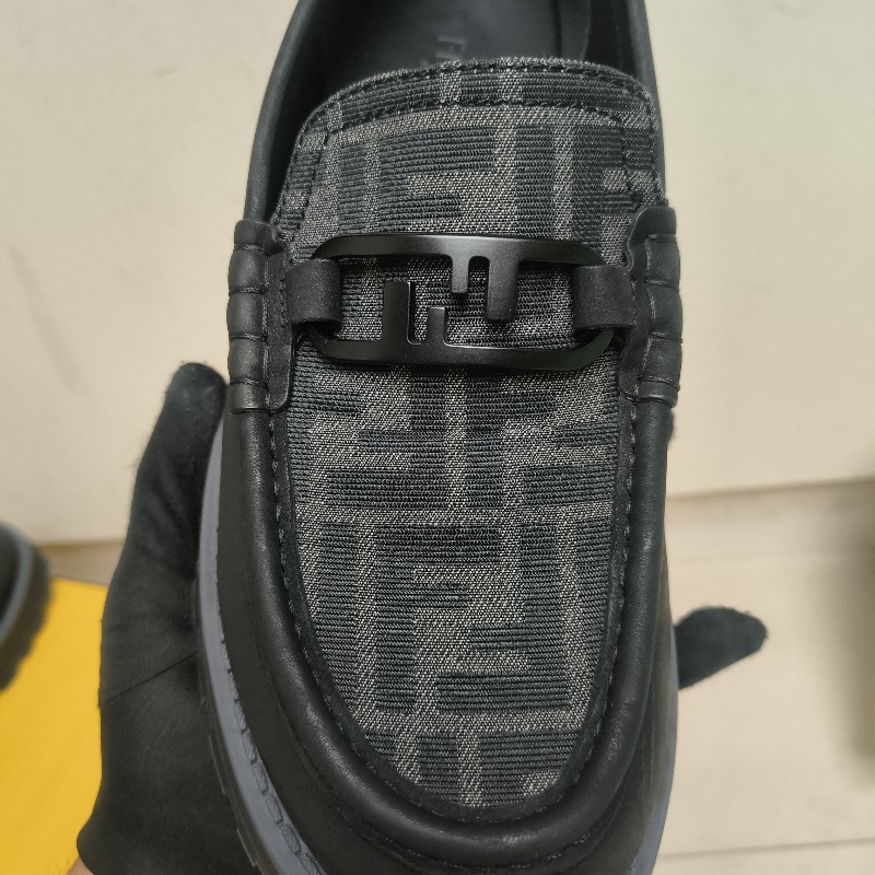 🔥年終狂降🔥【限時降價只到12/31（原15,800）】【8成新】㊣✨ FENDI✨**尺寸：8**(附盒子/防塵袋)芬迪 老花 皮革 帆布  厚底 增高 樂福鞋 懶人鞋 皮鞋/雙F/二手包/二手精品/保證正品-16