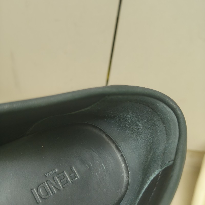 🔥年終狂降🔥【限時降價只到12/31（原15,800）】【8成新】㊣✨ FENDI✨**尺寸：8**(附盒子/防塵袋)芬迪 老花 皮革 帆布  厚底 增高 樂福鞋 懶人鞋 皮鞋/雙F/二手包/二手精品/保證正品-25