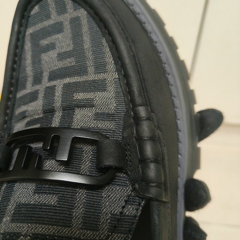 🔥年終狂降🔥【限時降價只到12/31（原15,800）】【8成新】㊣✨ FENDI✨**尺寸：8**(附盒子/防塵袋)芬迪 老花 皮革 帆布  厚底 增高 樂福鞋 懶人鞋 皮鞋/雙F/二手包/二手精品/保證正品-27