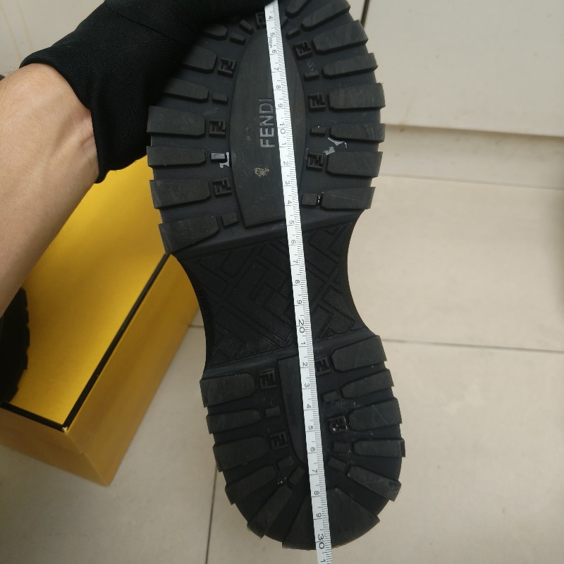 🔥年終狂降🔥【限時降價只到12/31（原15,800）】【8成新】㊣✨ FENDI✨**尺寸：8**(附盒子/防塵袋)芬迪 老花 皮革 帆布  厚底 增高 樂福鞋 懶人鞋 皮鞋/雙F/二手包/二手精品/保證正品-35