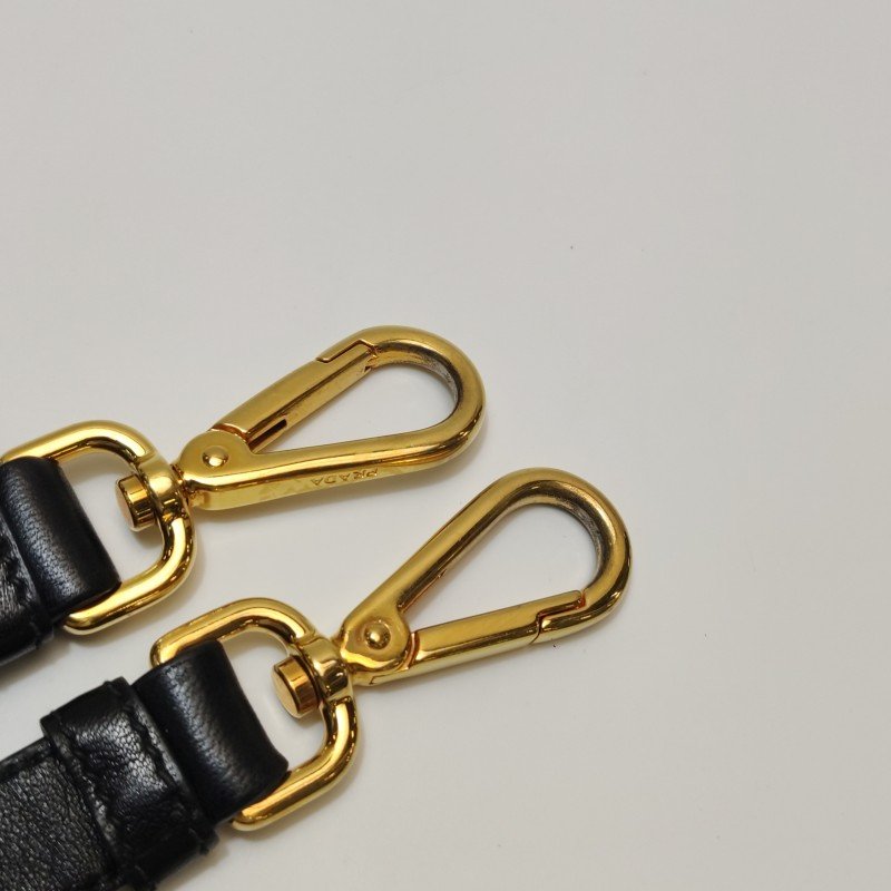 Prada Gaufre 羊皮 尼龍布 純色 字母 Logo 褶皺 斜挎包 單肩包-14