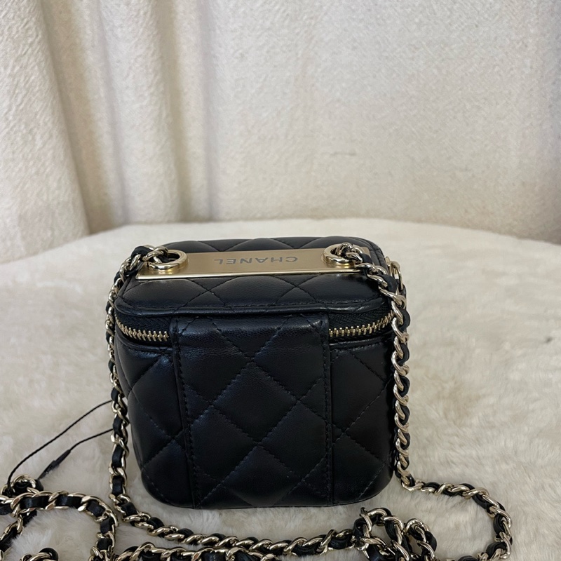 Chanel/香奈兒 trendy-cc 黑金羊皮小盒子斜挎包-1