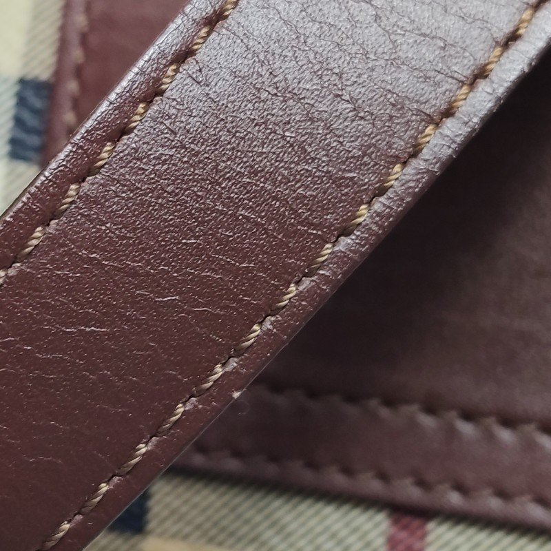 Burberry 牛皮 拼色 格紋 針扣 手提包-18