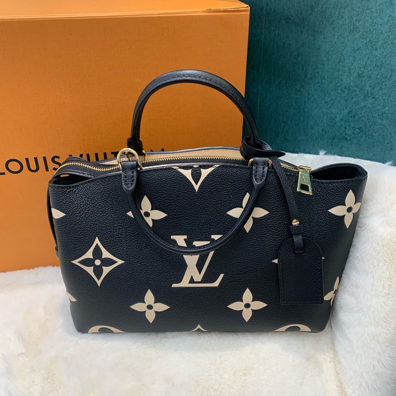 LV PETIT PALAIS 雙色大老花壓紋手袋  I679NY-1