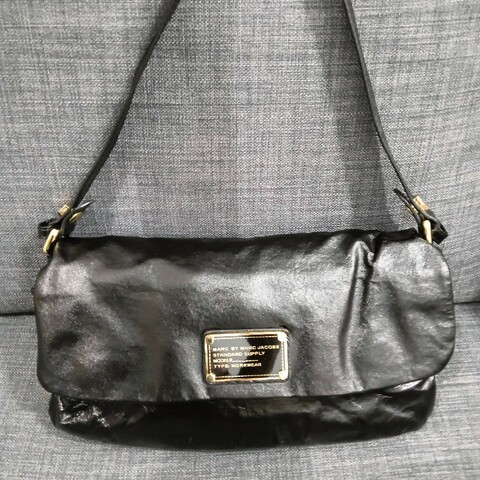 Marc by marc Jacobs的經典側背包，