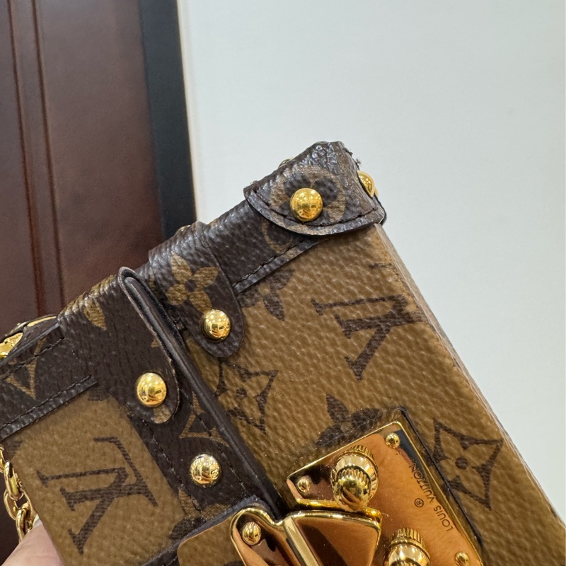 LV essential trunk MINI 方盒子 小方盒 廢包 手挽包 晚宴包 口紅包 斜背包 肩背包 側背包-15