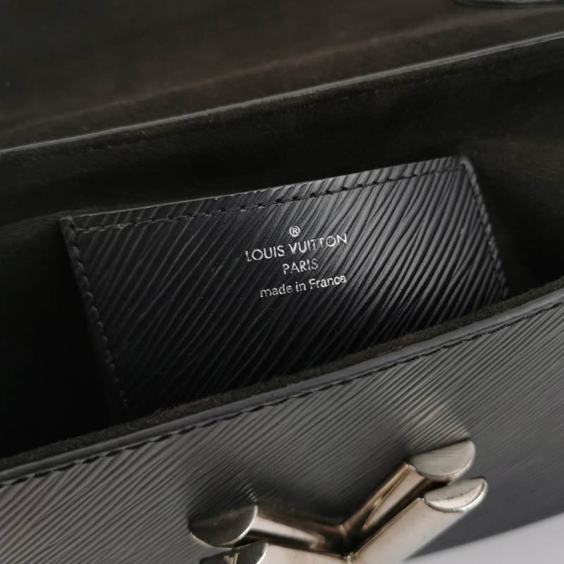 Louis Vuitton (LV) Twist 中號 牛皮 水波紋 LV旋轉鎖扣 斜背包 單肩包-7