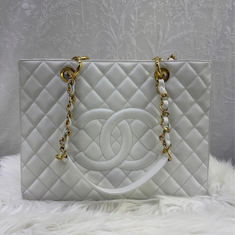 Chanel White CC Caviar GST Medium Bag