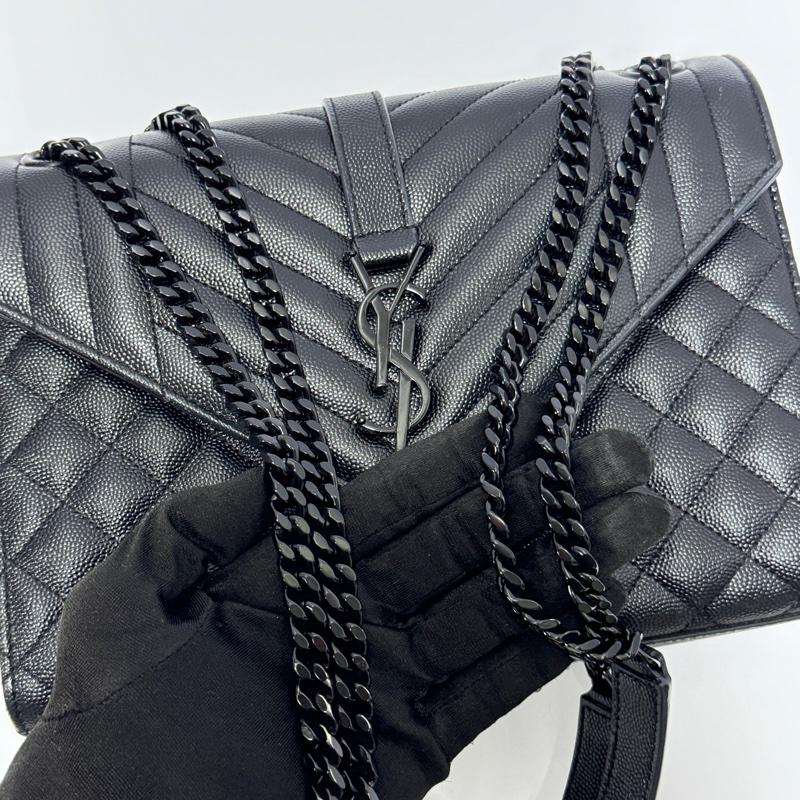 （近全新品💝） YSL 聖羅蘭 “so black” 全黑 信封斜背包 專櫃96500！-8