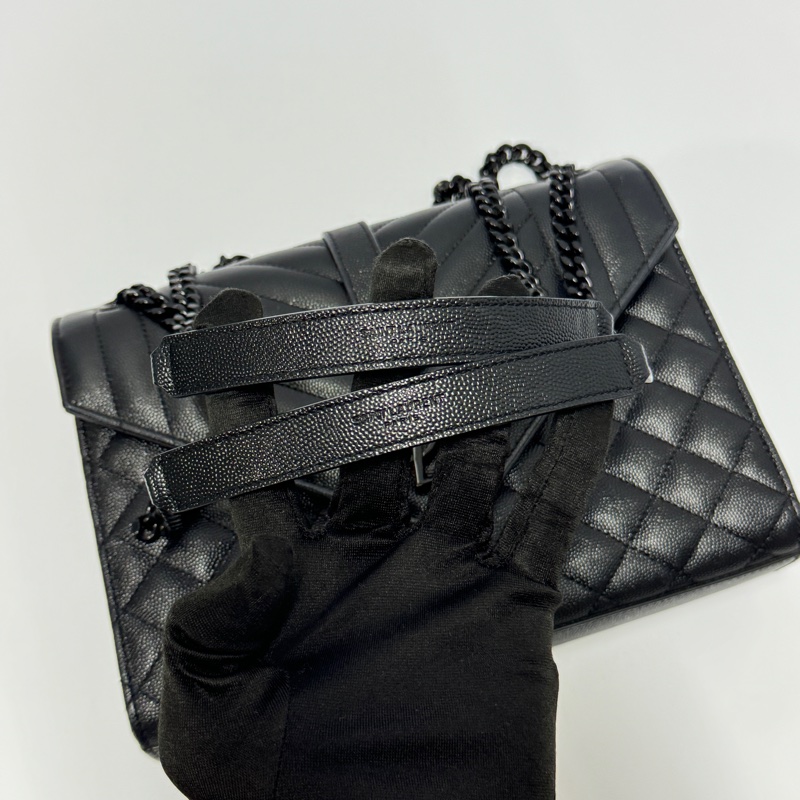 （近全新💝） YSL 聖羅蘭 “so black”全黑 信封斜背包 專櫃96500-8