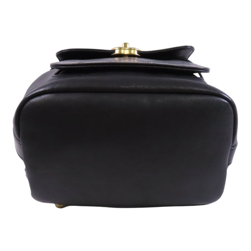 CHANEL 牛皮皮革BackPack金扣背包-2