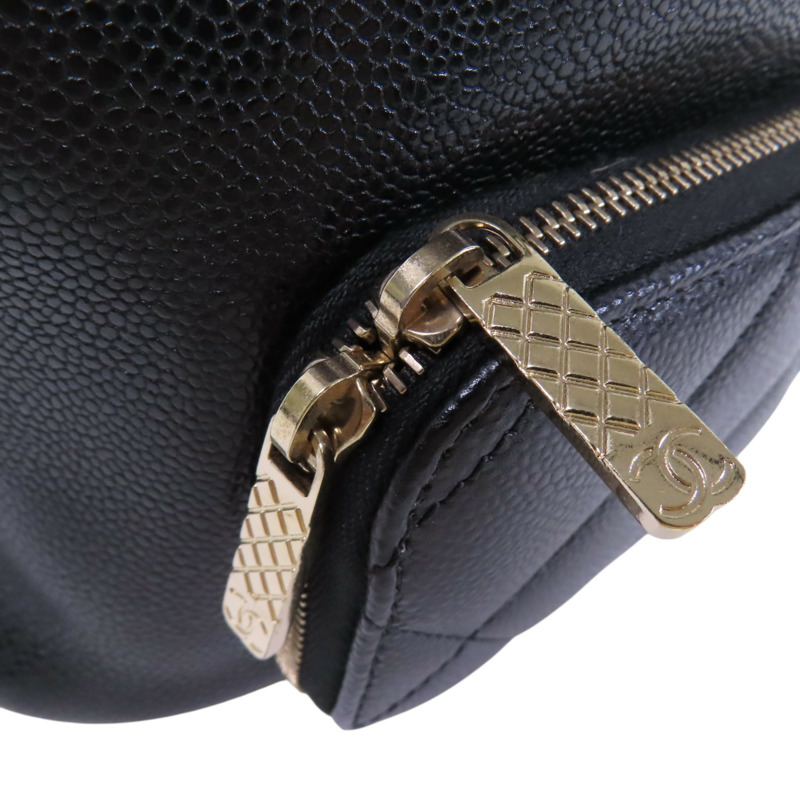 CHANEL 牛皮皮革Bucket金扣鏈帶肩背袋-14