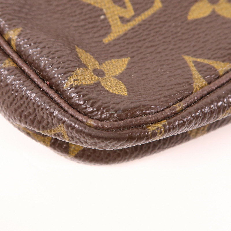 LOUIS VUITTON 【萬聖節商品】Monogram Mini Pochette Accessoires金扣手挽袋-11