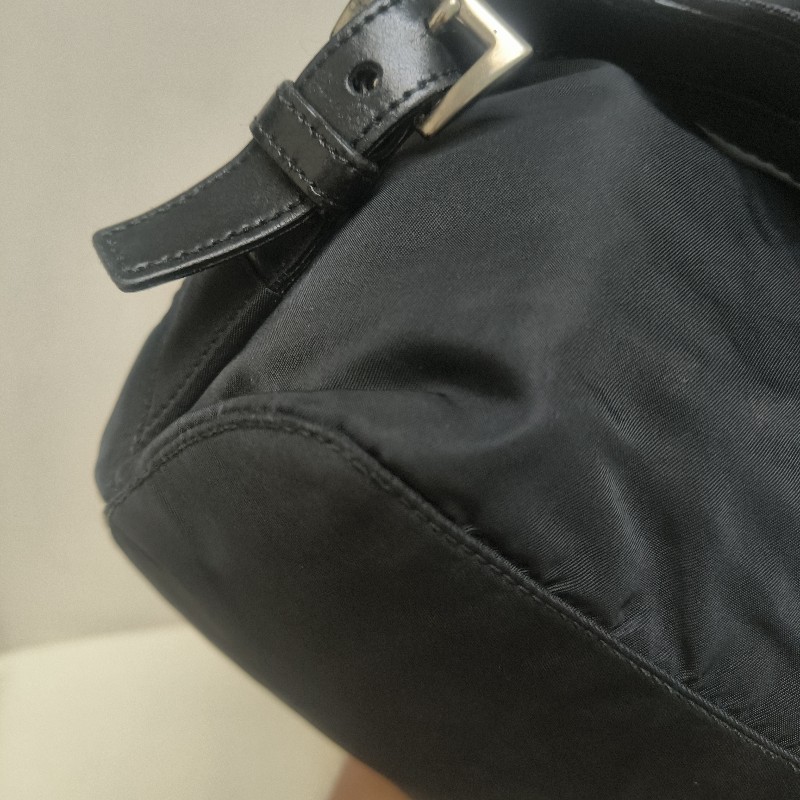 🔥年終狂降🔥【限時降價只到12/31（原16,800）】㊣✨PRADA✨普拉達 拼色 帆布 皮革 口袋 小型 後背包 /二手包/二手精品🌳二手樹屋🌳-11