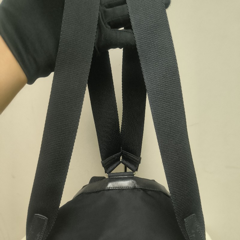 🔥年終狂降🔥【限時降價只到12/31（原16,800）】㊣✨PRADA✨普拉達 拼色 帆布 皮革 口袋 小型 後背包 /二手包/二手精品🌳二手樹屋🌳-22