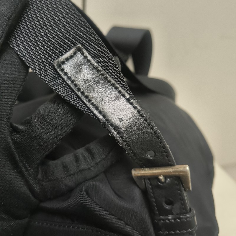 🔥年終狂降🔥【限時降價只到12/31（原16,800）】㊣✨PRADA✨普拉達 拼色 帆布 皮革 口袋 小型 後背包 /二手包/二手精品🌳二手樹屋🌳-25