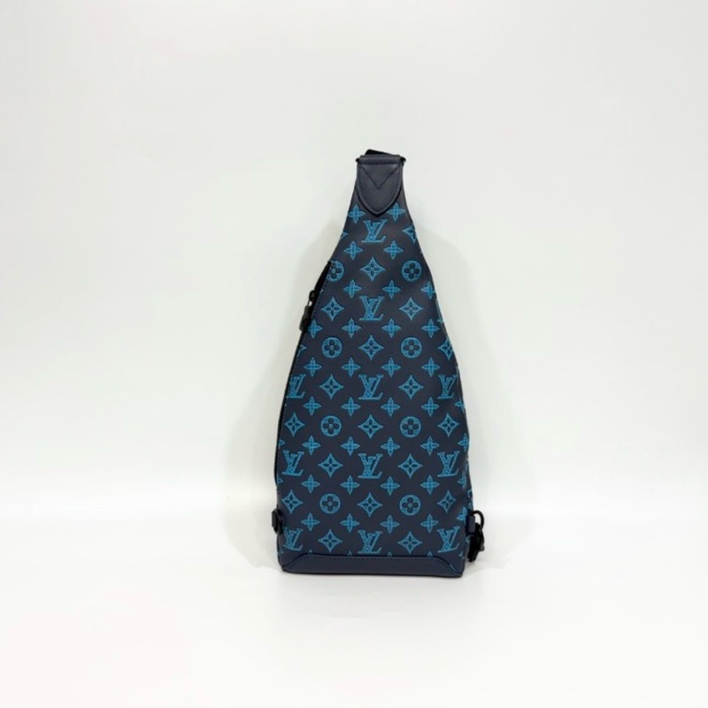 LV藍色 Slingbag Shadow牛皮Duo側背胸口包M46562-4