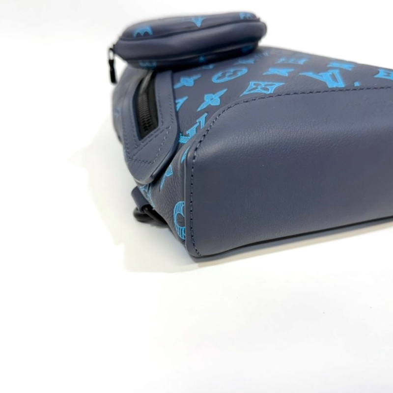 LV藍色 Slingbag Shadow牛皮Duo側背胸口包M46562-11