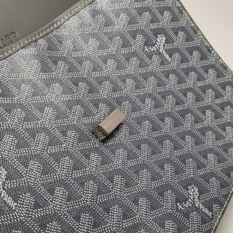 Goyard Belvedere 中號 牛皮 Y字 印花 金屬環插扣 斜背包-10