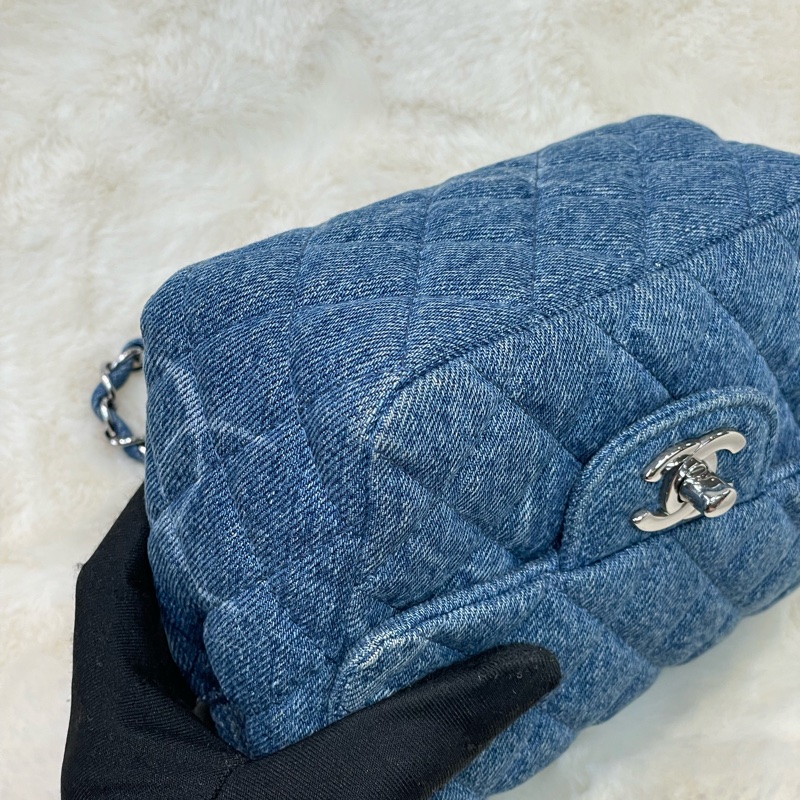 CHANEL 藍色牛仔丹寧布 mini 方胖子 I668-23