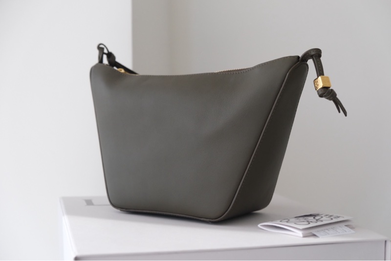Loewe hammock Hobo 肩背包-9