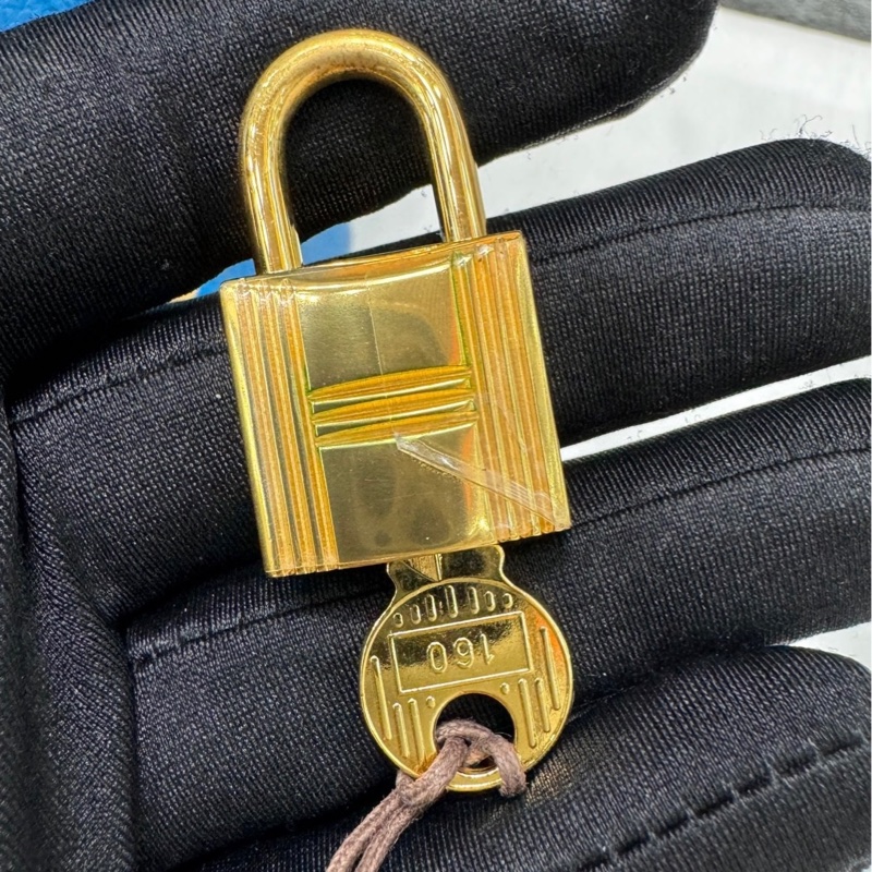 HERMES愛馬仕菜籃子22藍色C刻金扣TC皮 原始成色 附件鎖具/鑰匙 尺寸約22*21*17-4