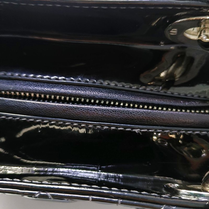 DIOR Lady Dior 中號 黑色 漆皮 藤格紋 絎縫 戴妃五格 單肩包 斜挎包 手提包 可拆卸肩帶-14