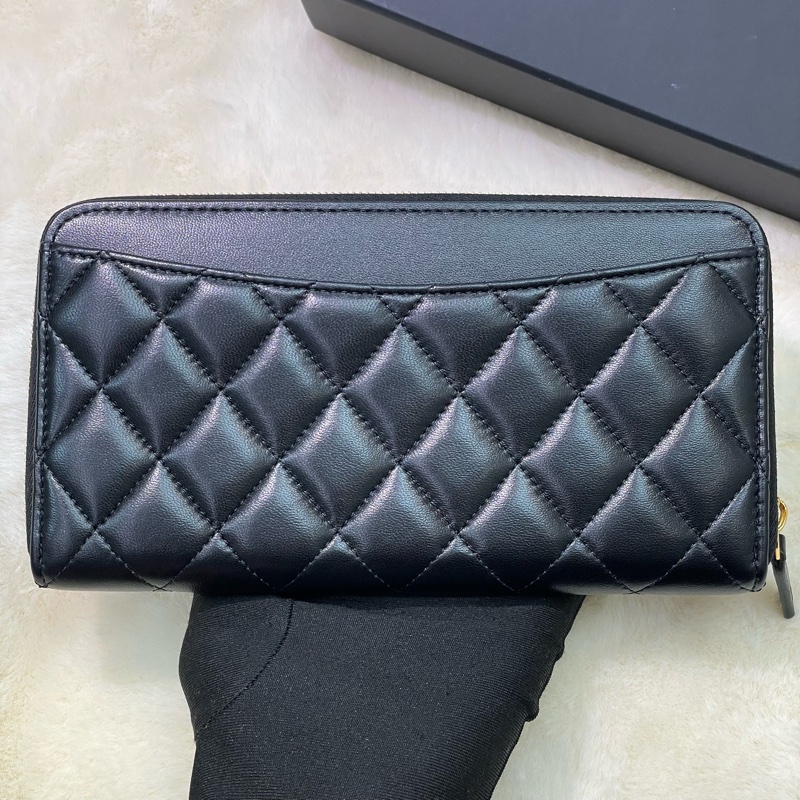 CHANEL 黑金拉鏈羊皮長夾 XB658-2