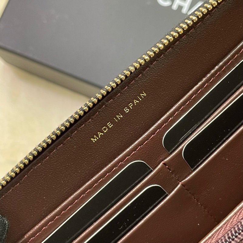 CHANEL 黑金拉鏈羊皮長夾 XB658-15