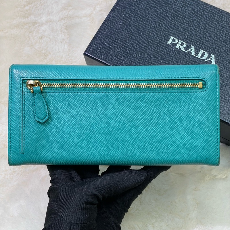 PRADA 湖水綠長夾 XB674-4