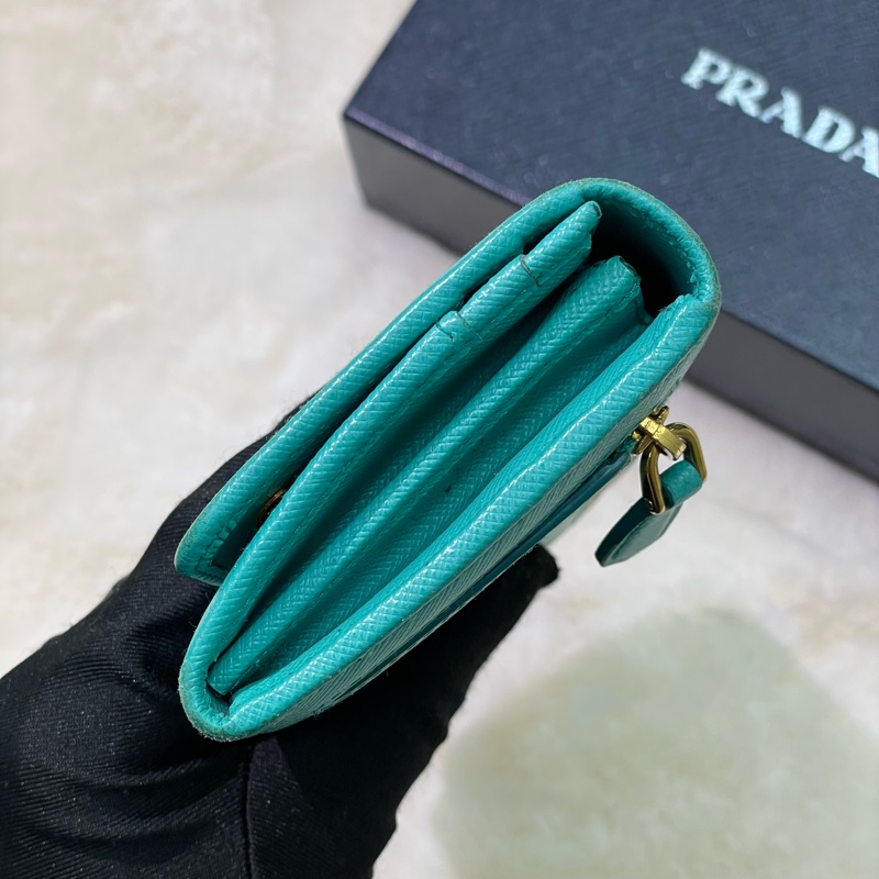 PRADA 湖水綠長夾 XB674-6