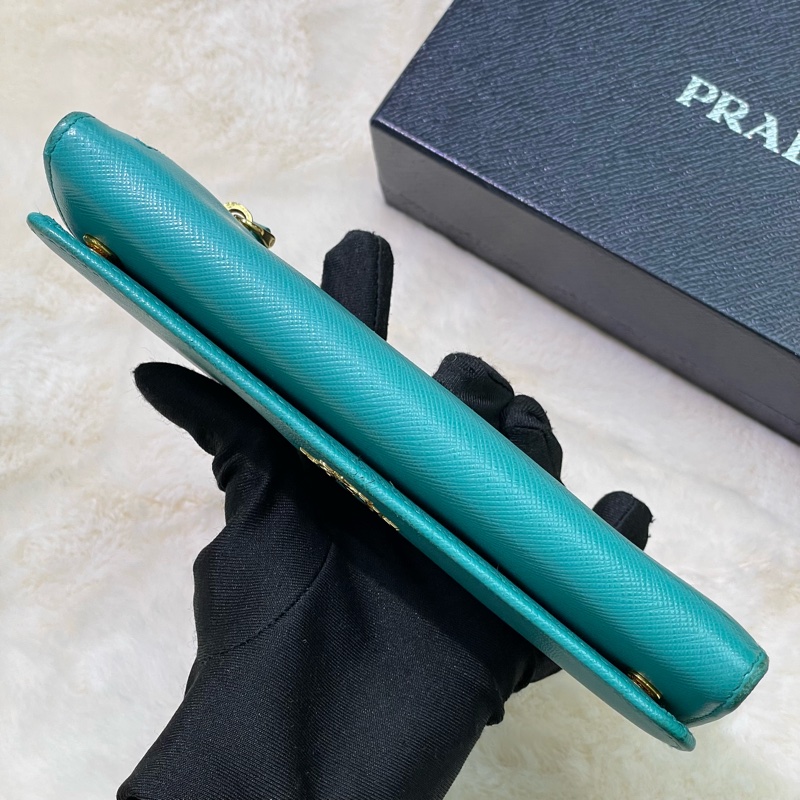 PRADA 湖水綠長夾 XB674-50