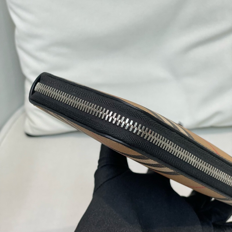 BURBERRY 啡色格子拉鍊長夾 O691-9