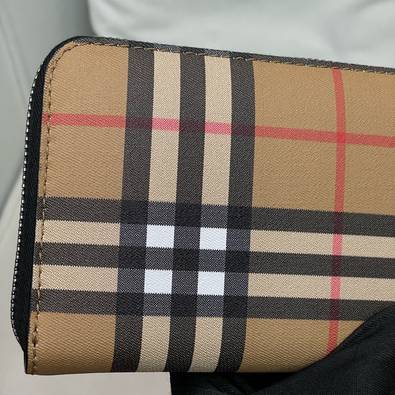 BURBERRY 啡色格子拉鍊長夾 O691-17