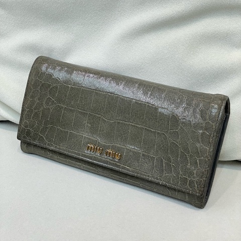 MIU MIU 灰綠色鱷魚紋長夾 XA422