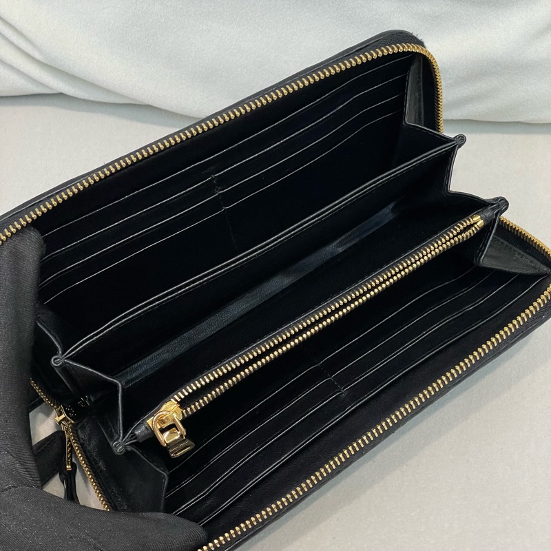 MIU MIU 黑色編織紋長夾 X209-15