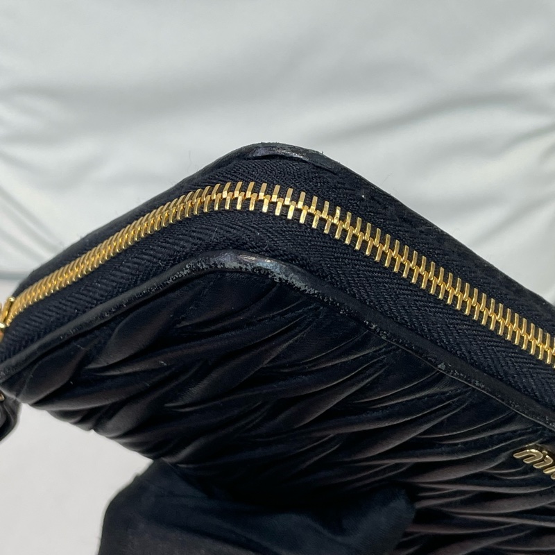 MIU MIU 黑色編織紋長夾 X209-24