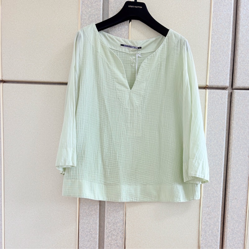 19)義大利精品European Culture 酪梨牛奶綠棉麻7-8分袖上衣 全新含吊牌原價9200-0