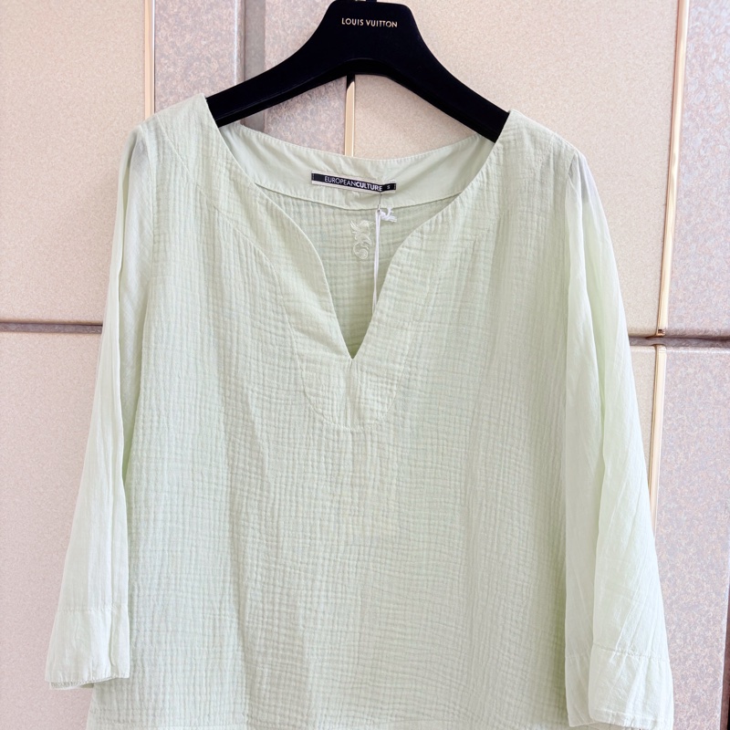 19)義大利精品European Culture 酪梨牛奶綠棉麻7-8分袖上衣 全新含吊牌原價9200-5