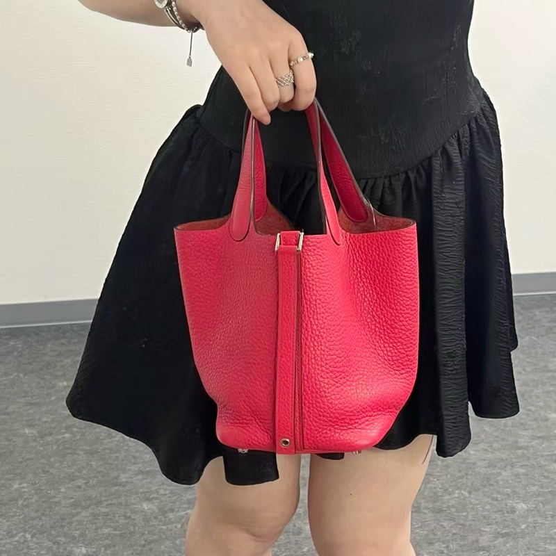 「JL精品代購」愛馬仕菜籃子18 TC皮 覆盆子色銀扣-1