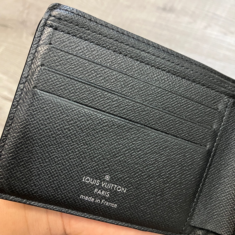 (售出）LOUIS VUITTON LV 路易威登 M30295 Multiple 錢包 皮夾 短夾 皮革 Taïga牛皮 金屬 LOGO 芯片款-15