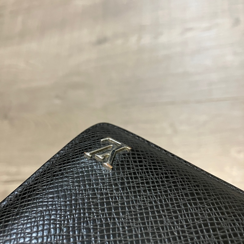 (售出）LOUIS VUITTON LV 路易威登 M30295 Multiple 錢包 皮夾 短夾 皮革 Taïga牛皮 金屬 LOGO 芯片款-31