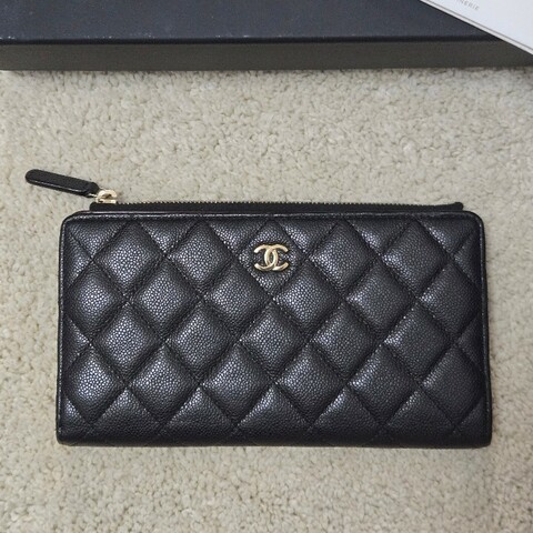 香奈兒 Chanel 荔枝牛皮金釦 雙C logo 對開長夾 新改版
