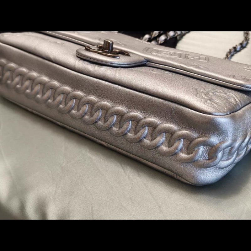 Chanel 浮雕CF系列 銀色香奈兒中號中古包 巴黎限定浮雕香水瓶鏈條包斜挎包 限量款做舊口蓋翻蓋包-3