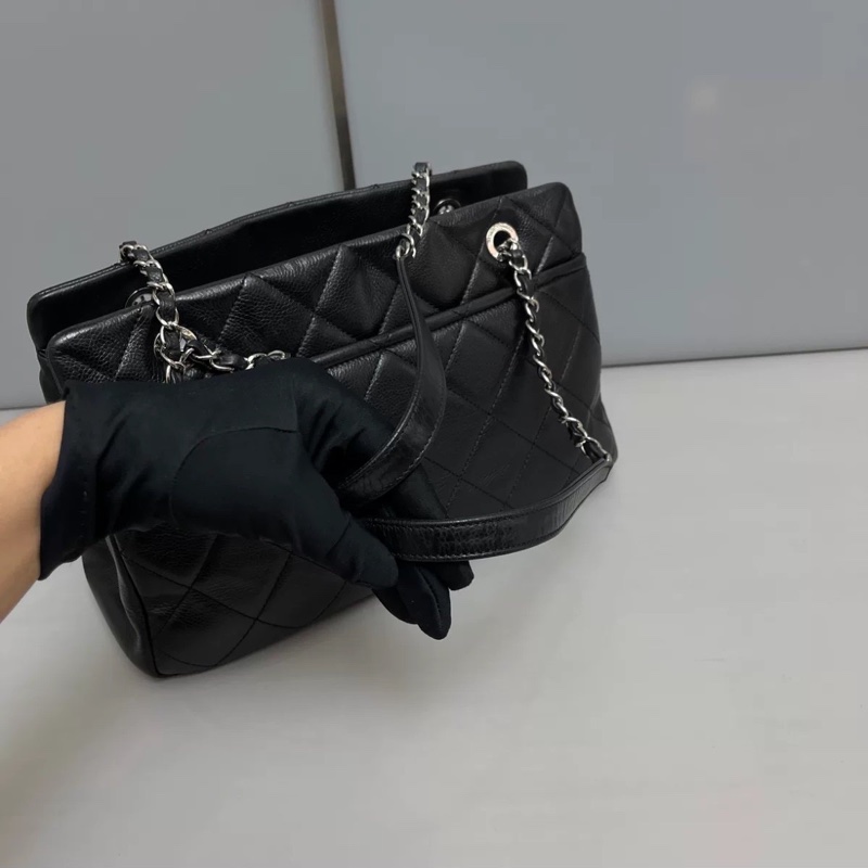 超夯爆款🥹Chanel黑銀荔枝牛皮中號托特手提單肩包👜-11