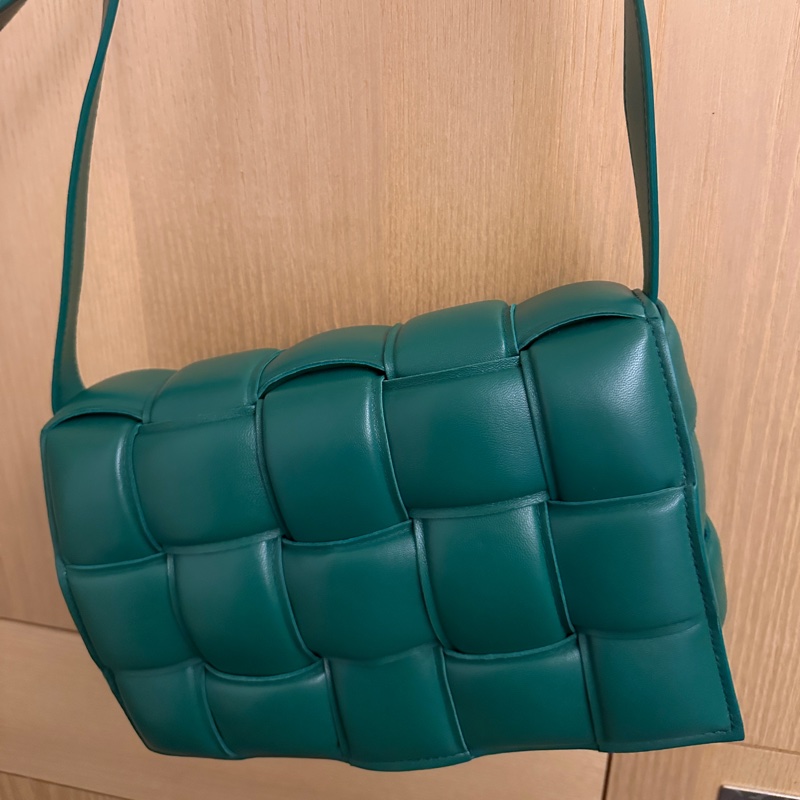 BV Padded Cassette 枕頭編織包 綠-0