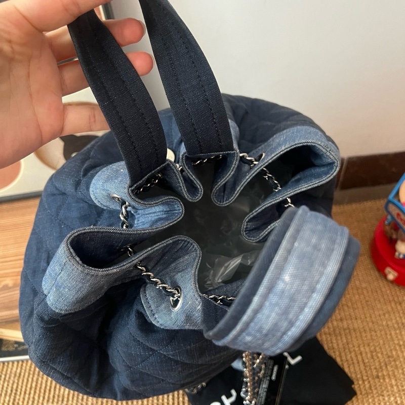 Chanel牛仔丹寧布水桶鍊帶手提雙肩包-2